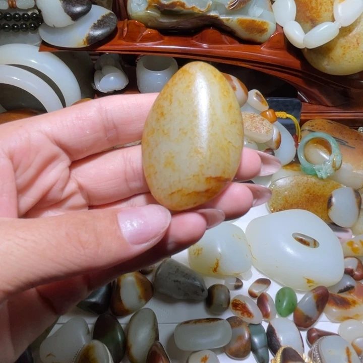未镶嵌和田玉（子料）挂件