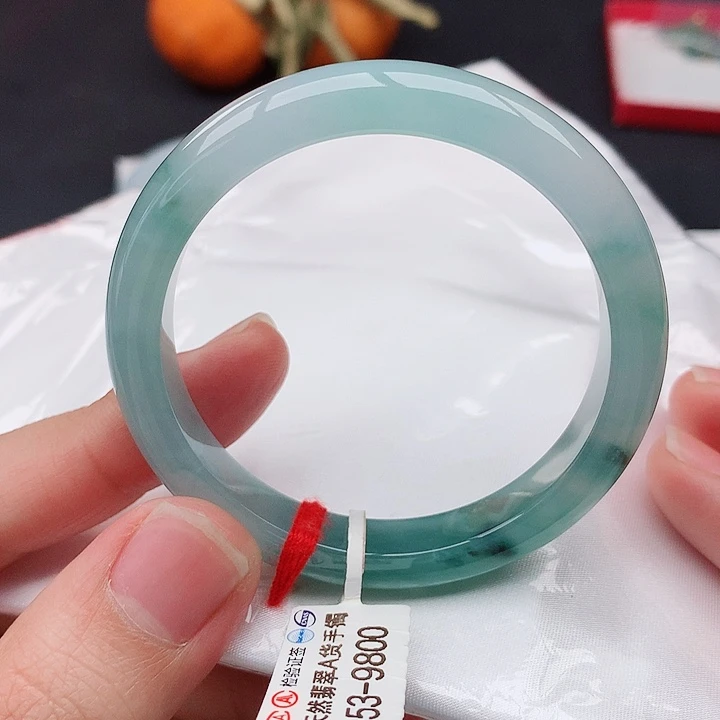 翡翠手镯未镶嵌天然翡翠手镯