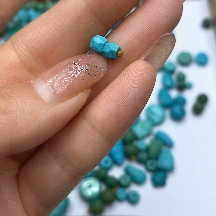 未镶嵌绿松石珠宝奇石