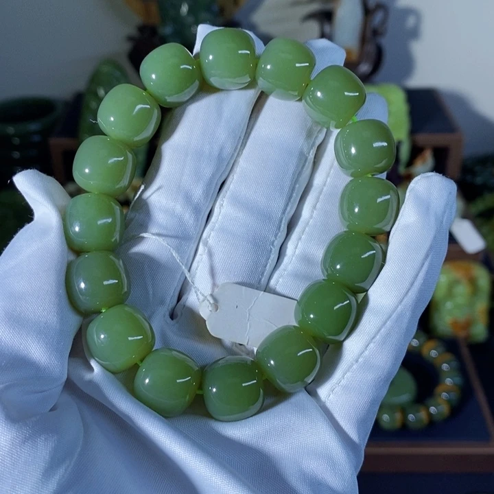 套链未镶嵌和田玉你****。