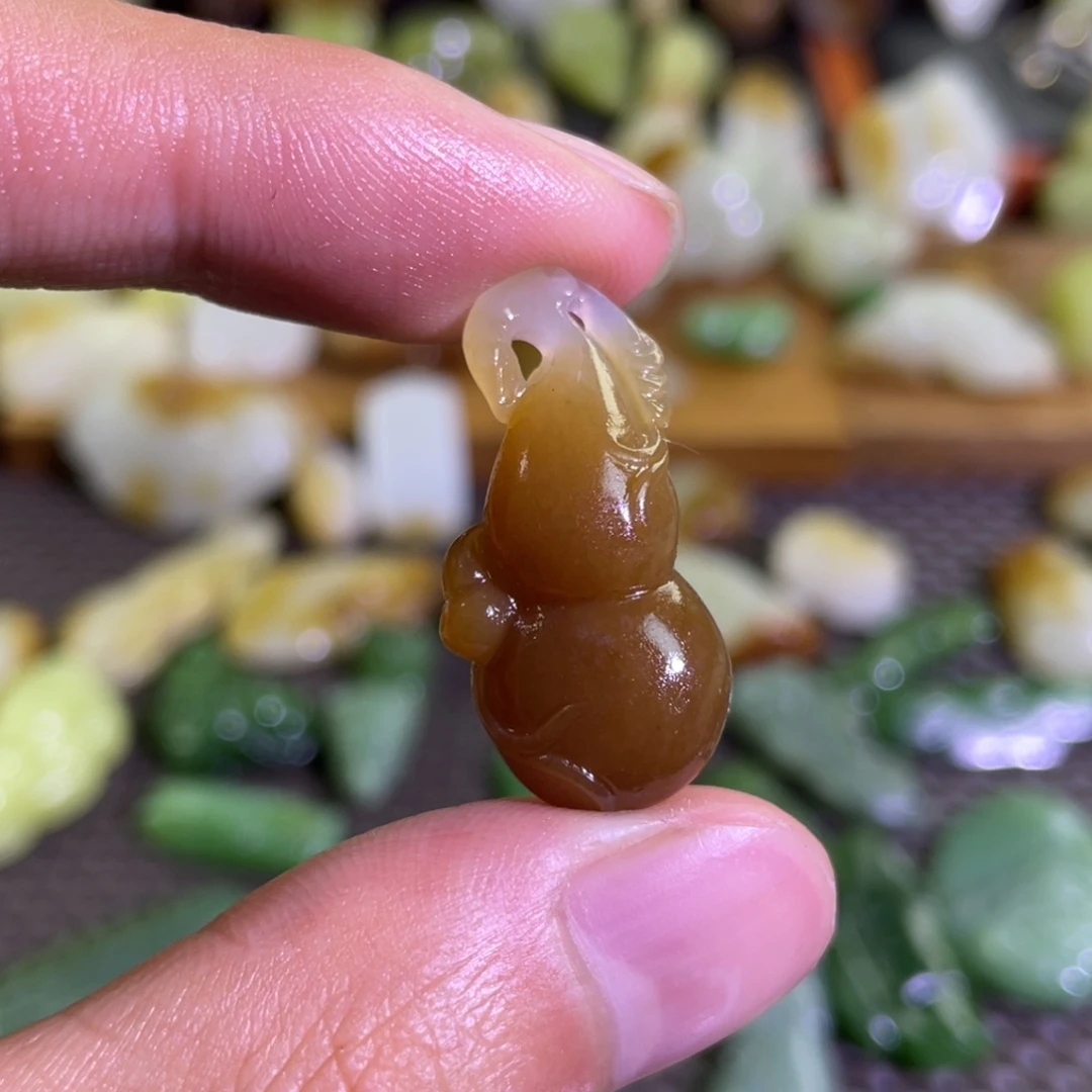 颈饰未镶嵌和田玉糖白小葫芦