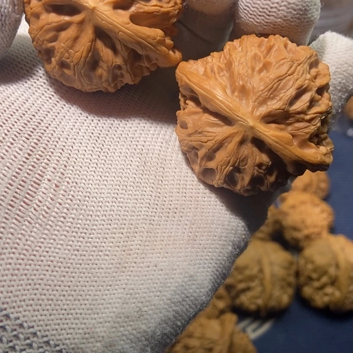 核桃把件宫灯45尺微修