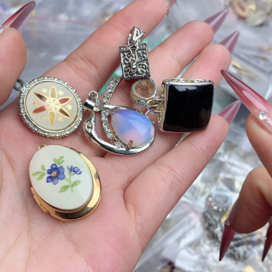 【闪购商品】瓷片楚楚中古满88包邮