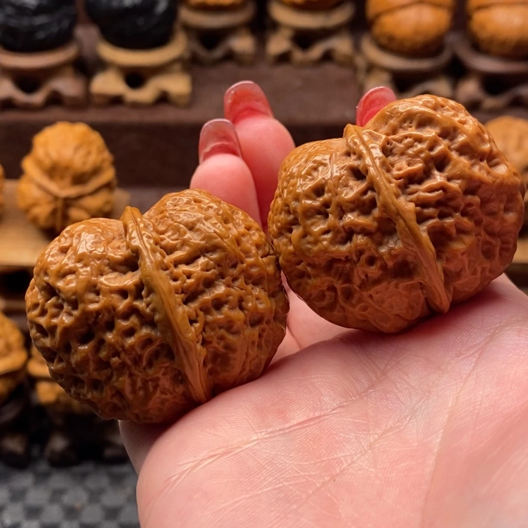 文玩核桃把件42罗汉翘臂元宝