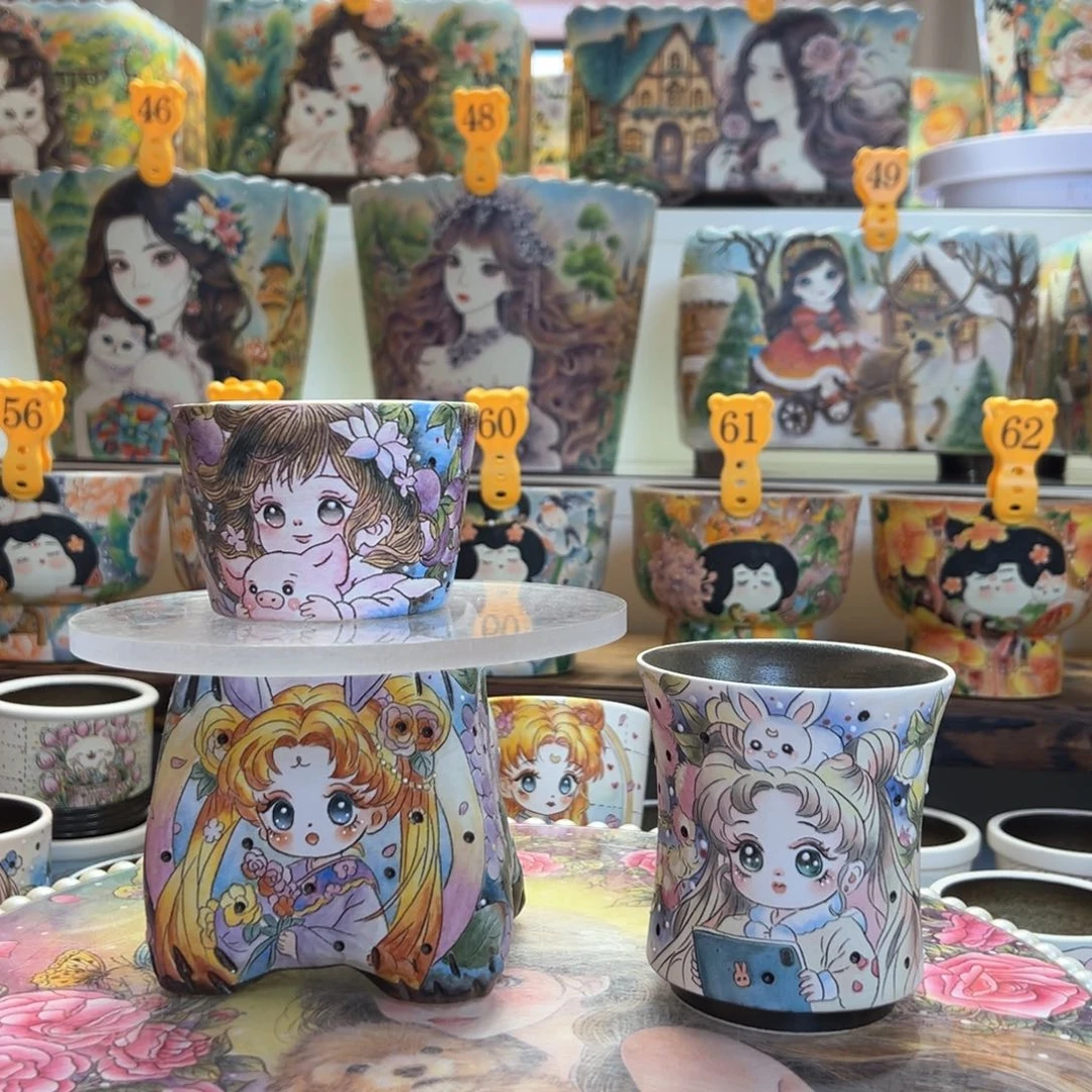 红陶薄雾的精工美盆