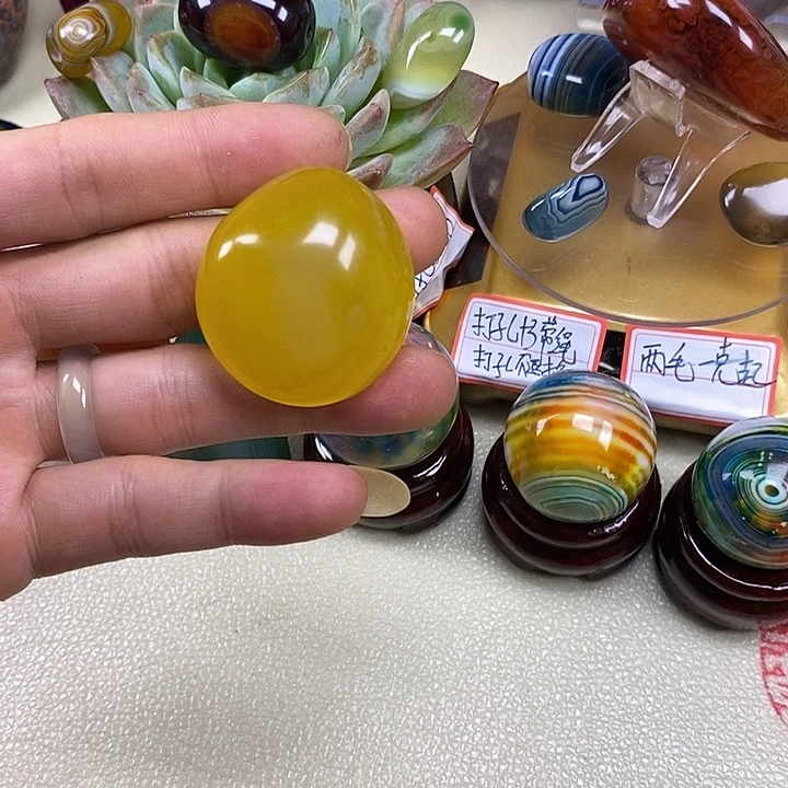 未镶嵌玛瑙/玉髓珠宝奇石