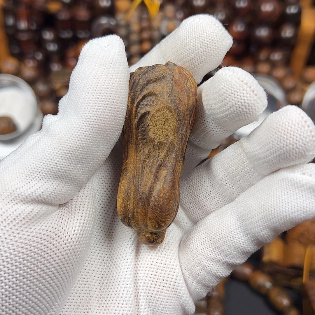 贡木白菜把件手工工艺