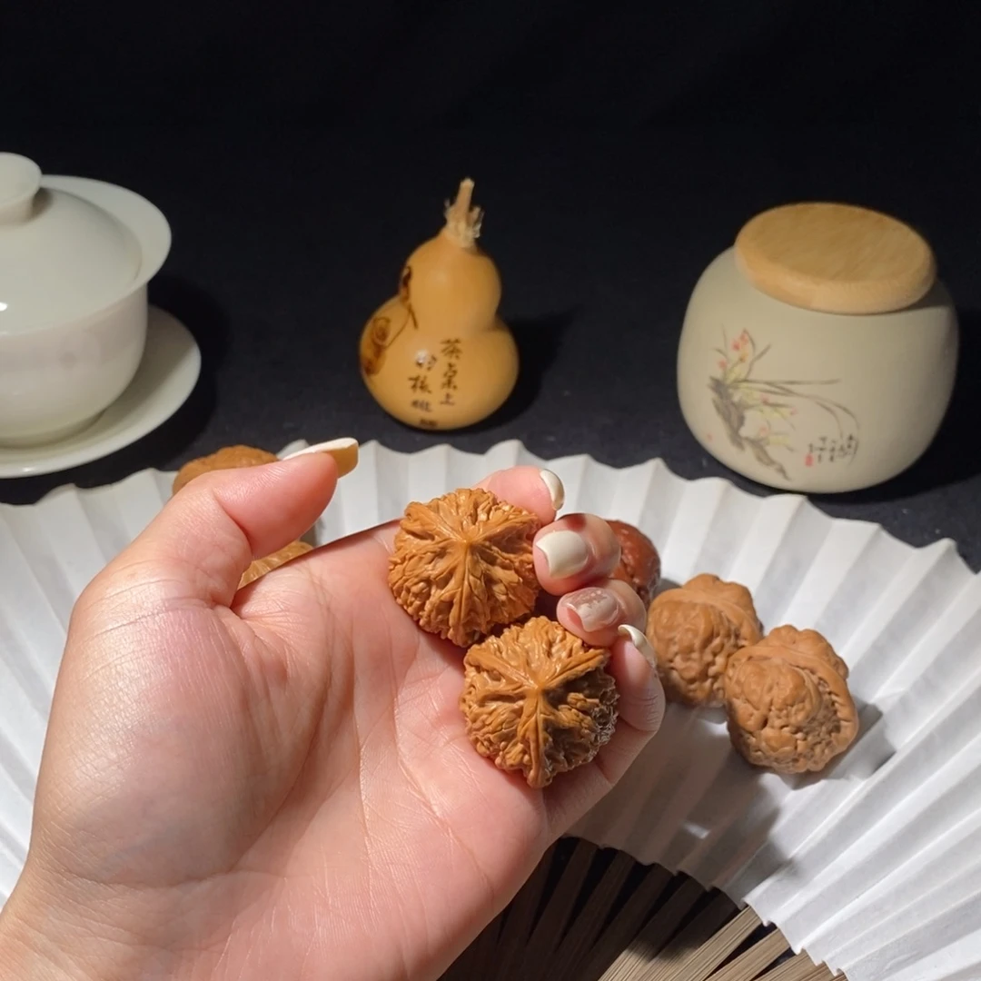 文玩核桃吊坠玉龙32