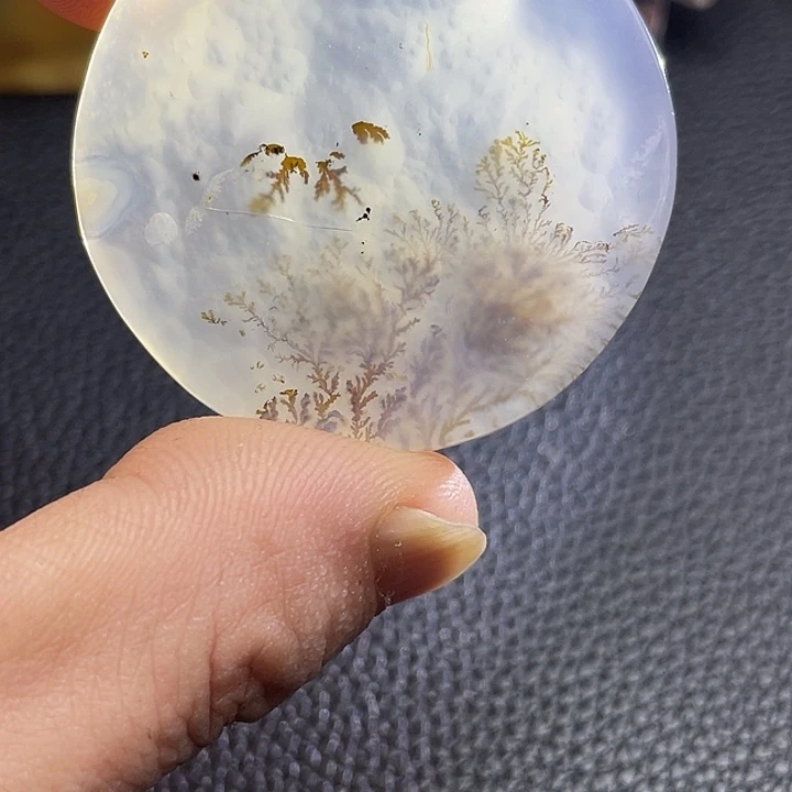 清***月玛瑙/玉髓未镶嵌颈饰