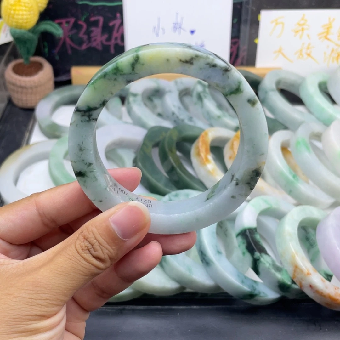未镶嵌翡翠定制翡翠