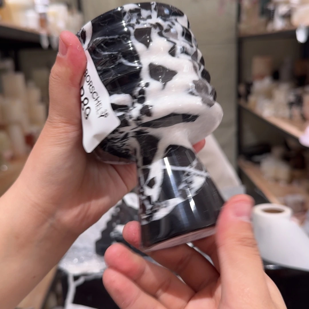 大理石R89。 爱。