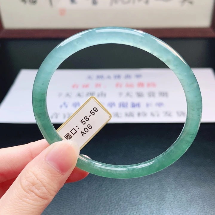 翡翠未镶嵌手镯翡翠手镯72