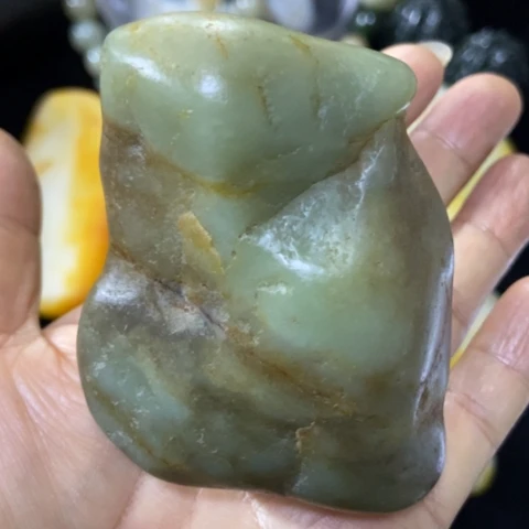 和田玉（糖玉）未镶嵌挂件