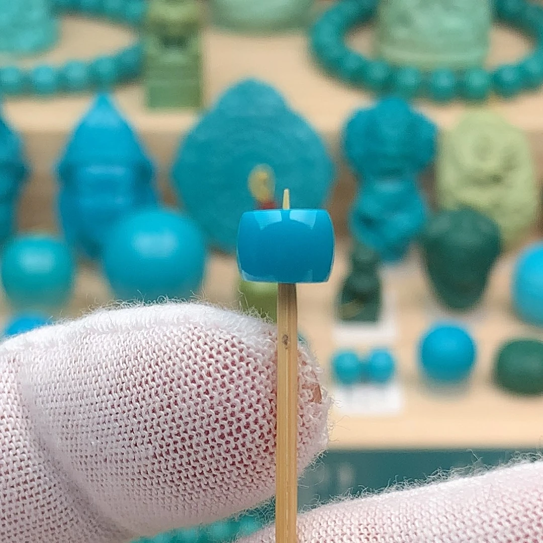 绿松石未镶嵌颈饰感**狗