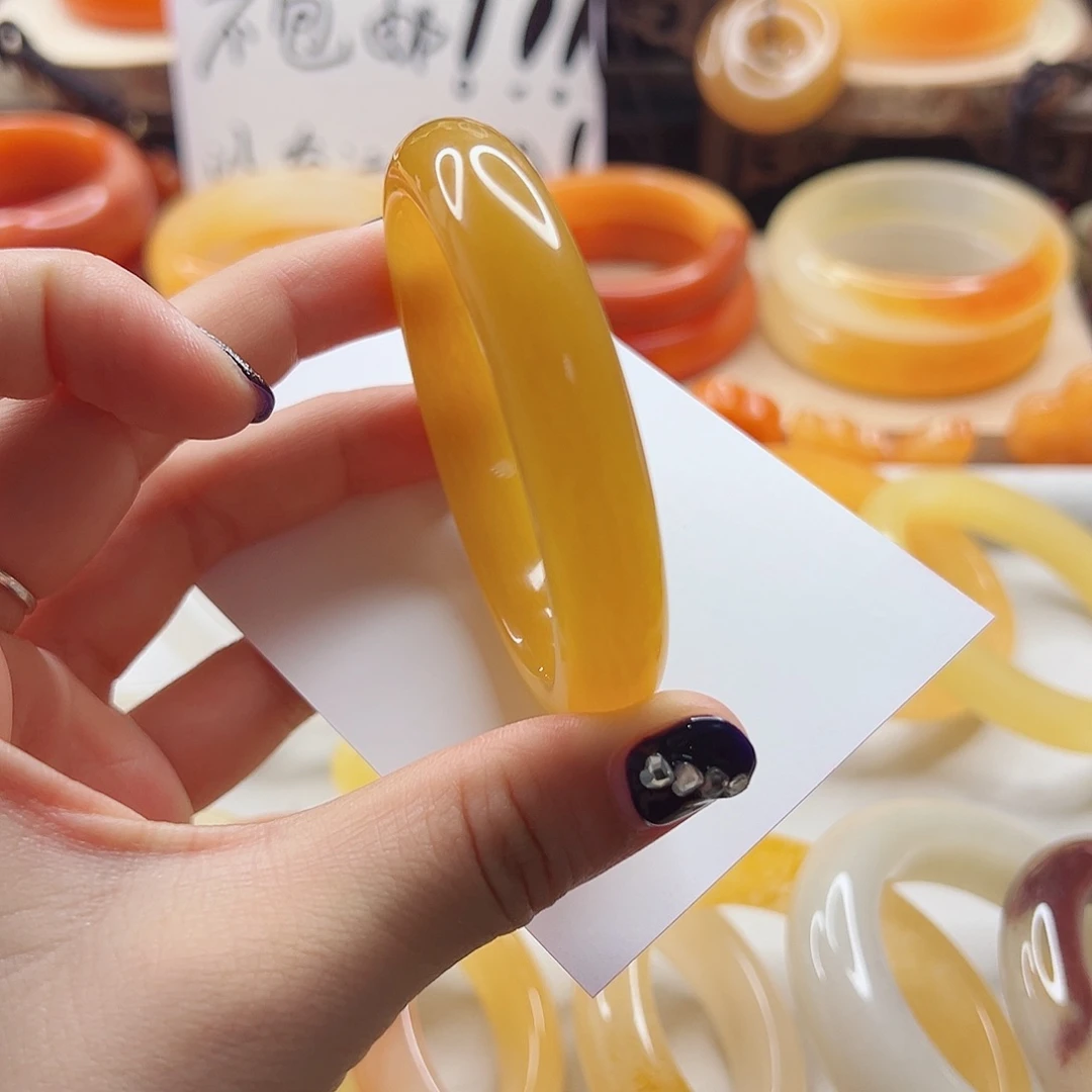 石英质玉（黄龙玉）未镶嵌手镯