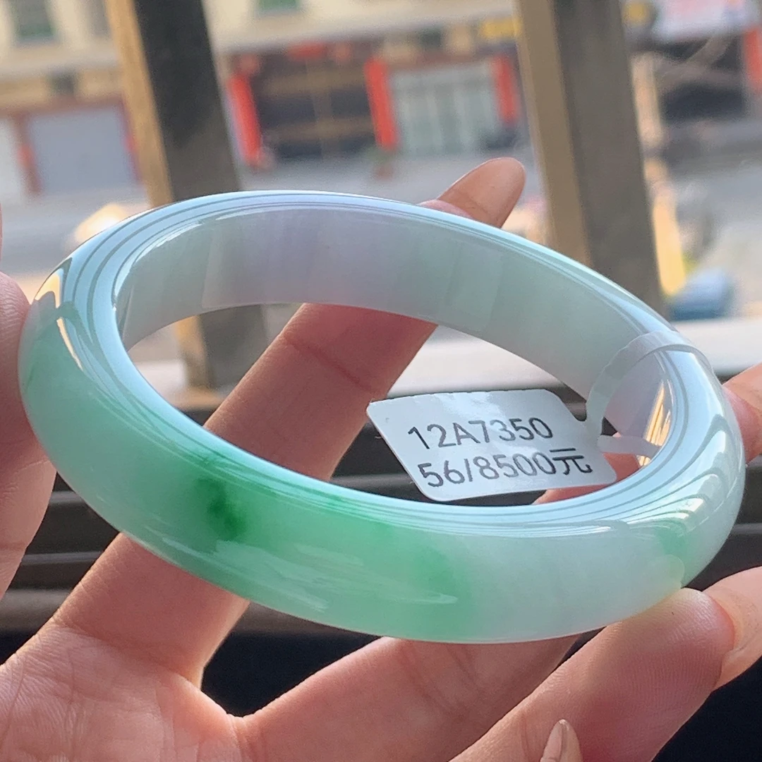 缅甸天然A货翡翠56圈正圈宽边春彩紫色飘绿手镯