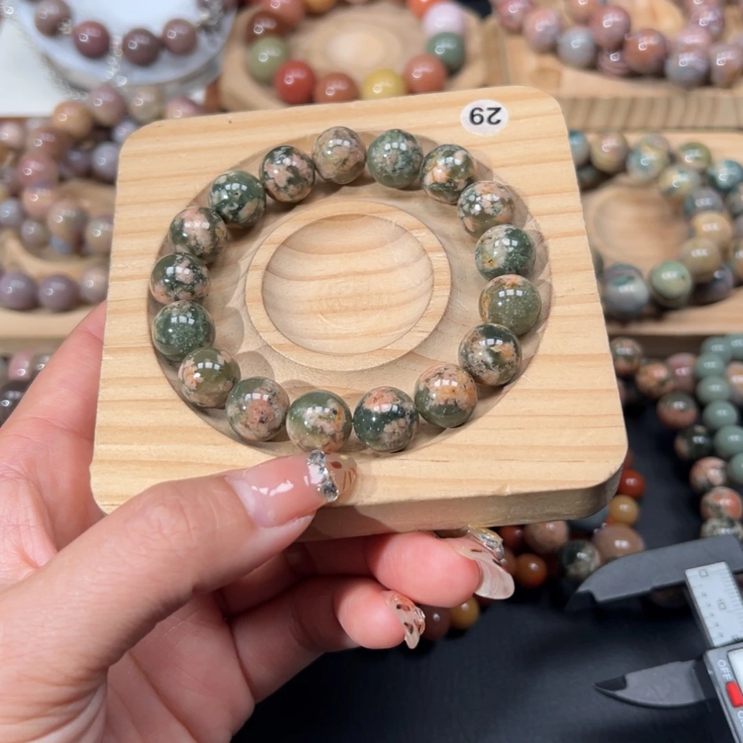 暮***石英质玉未镶嵌手链70