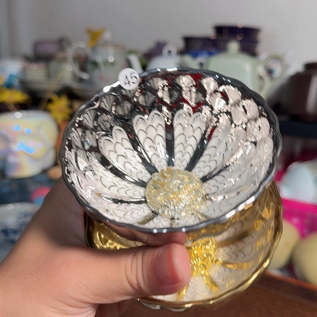 㞮***儞微瑕工厂福利龙头一金一银两个45