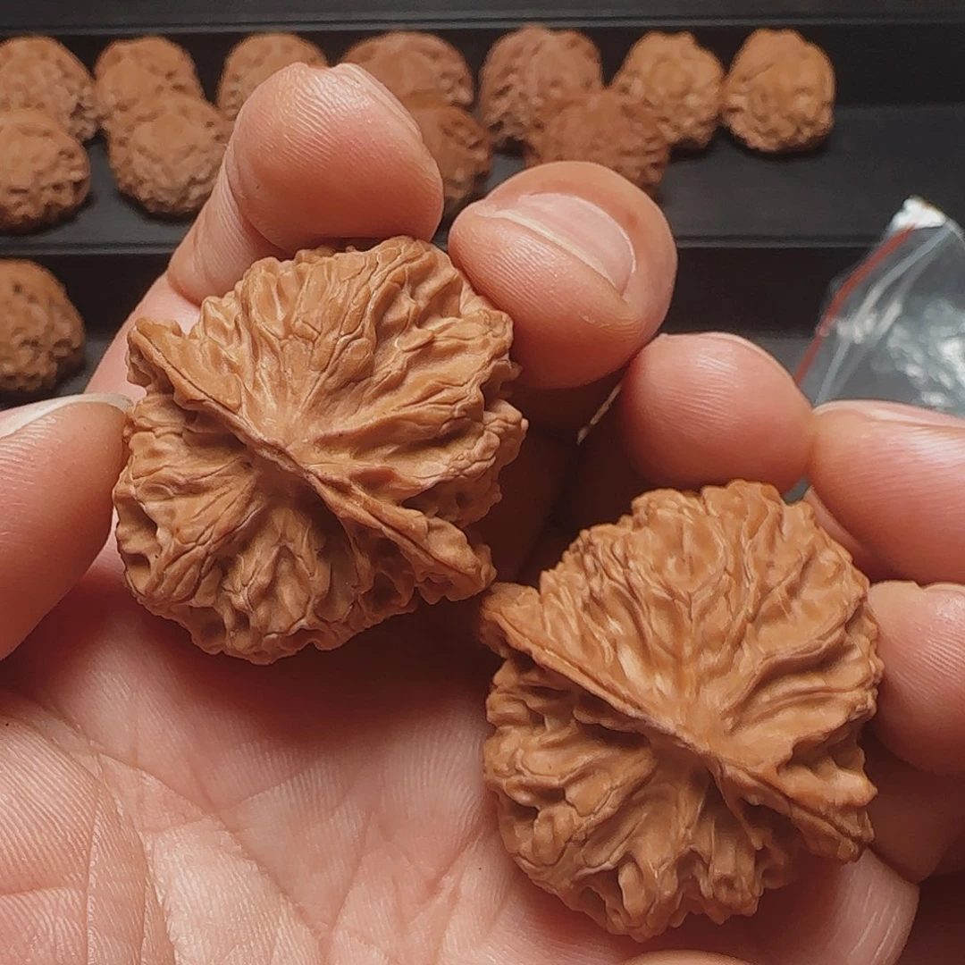 文玩核桃吊坠37苹果园