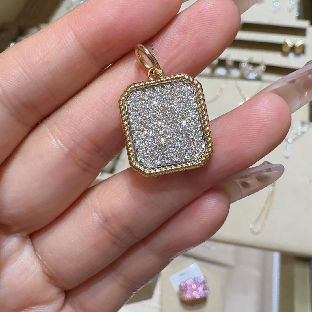 钻石吊坠(不含链)18K金镶嵌