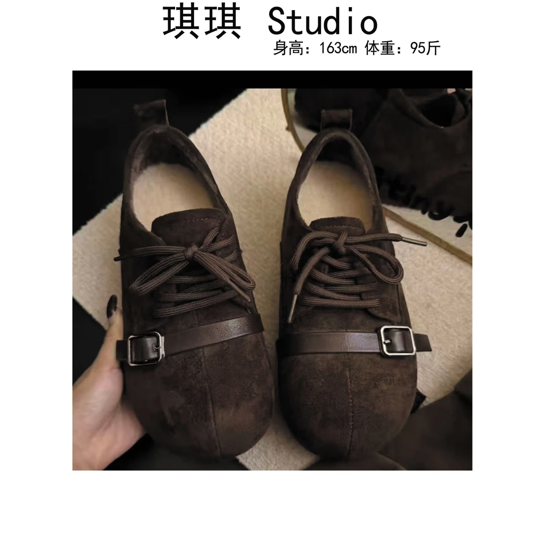 《琪琪家》秋冬季新款鞋垫加绒卡扣系带复古时尚百搭休闲鞋D66-F3