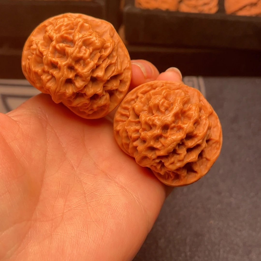 文玩核桃把件秦岭核桃9