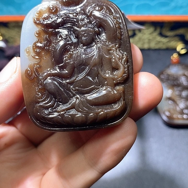 深***渊和田玉未镶嵌挂件