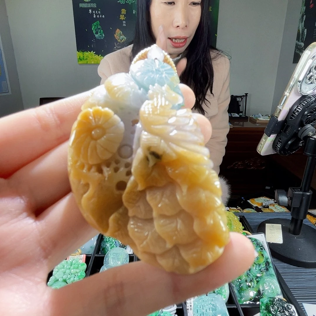 颈饰未镶嵌翡翠翡翠