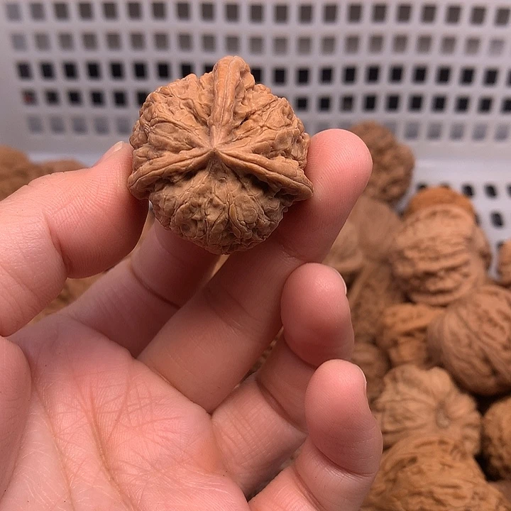 M***e吊坠文玩核桃文玩核桃