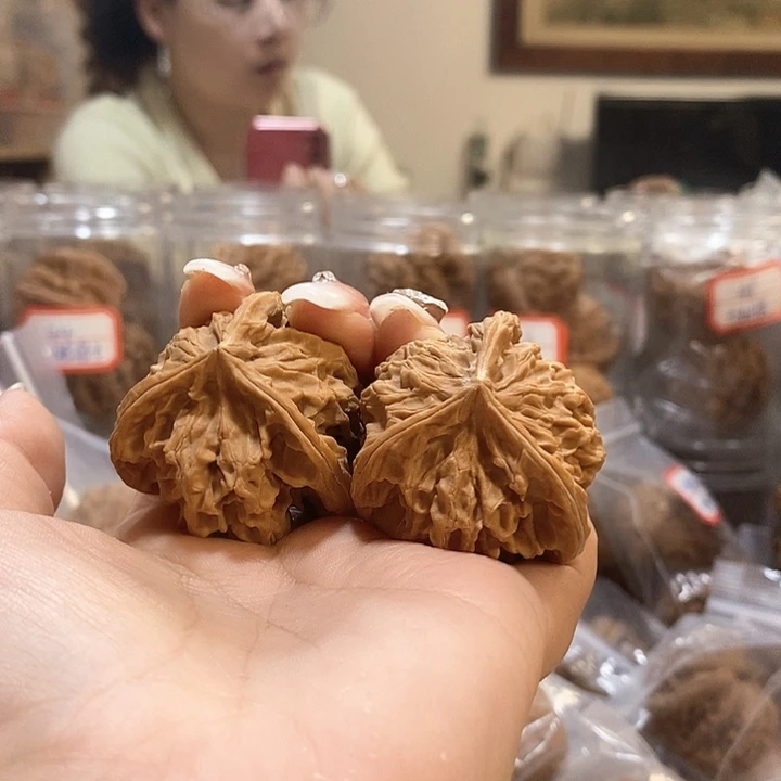 文玩核桃吊坠鹅**鹅练手对三棱