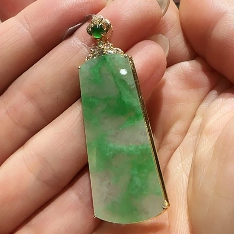 翡翠18K金镶嵌吊坠(不含链)