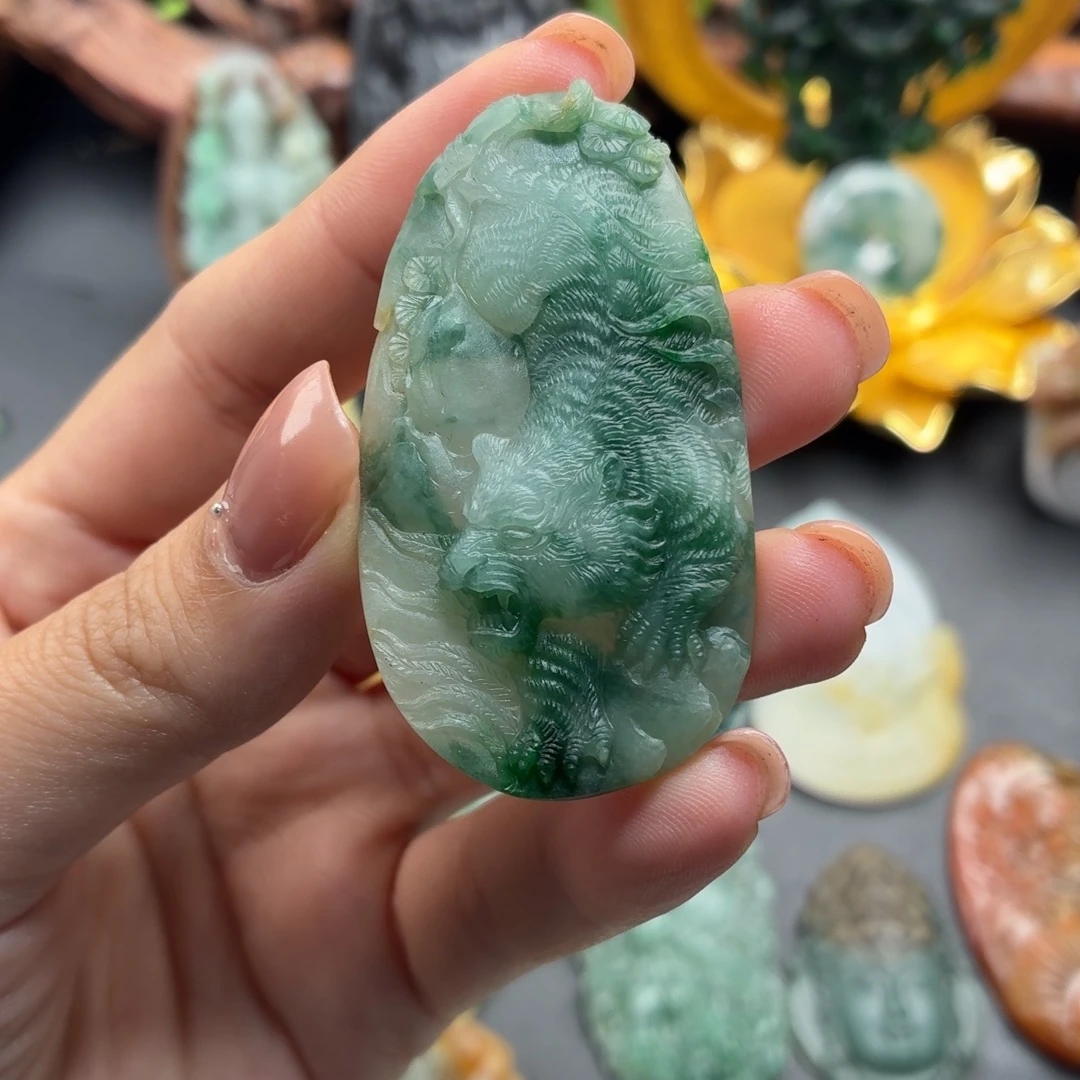 定制翡翠未镶嵌翡翠