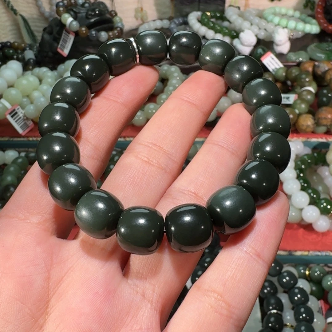 厚***物和田玉未镶嵌手链