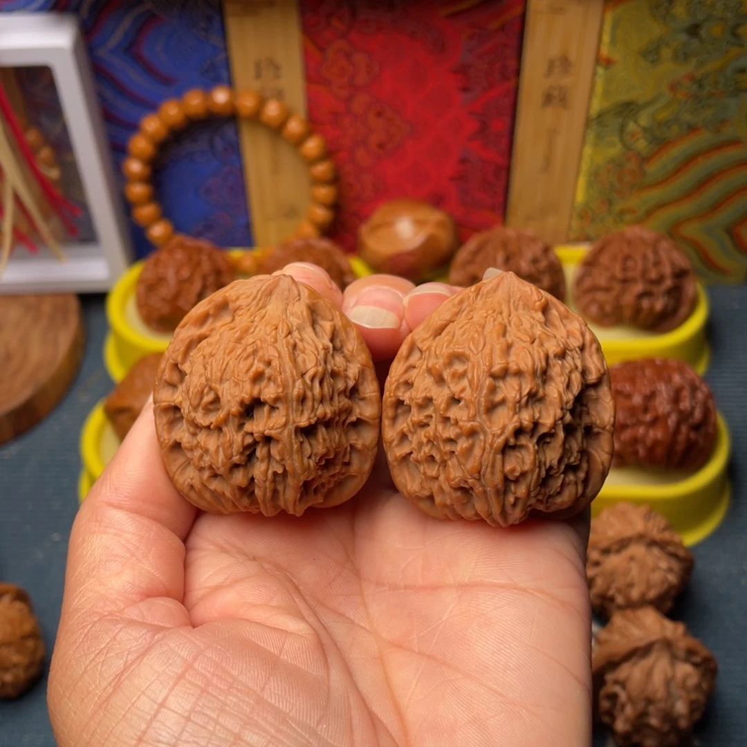 把件文玩核桃40红狮子