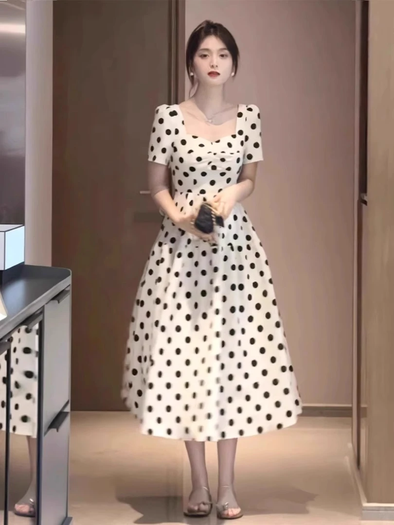2025夏季法式收腰显瘦波点短袖连衣裙适合梨形身材气质长裙
