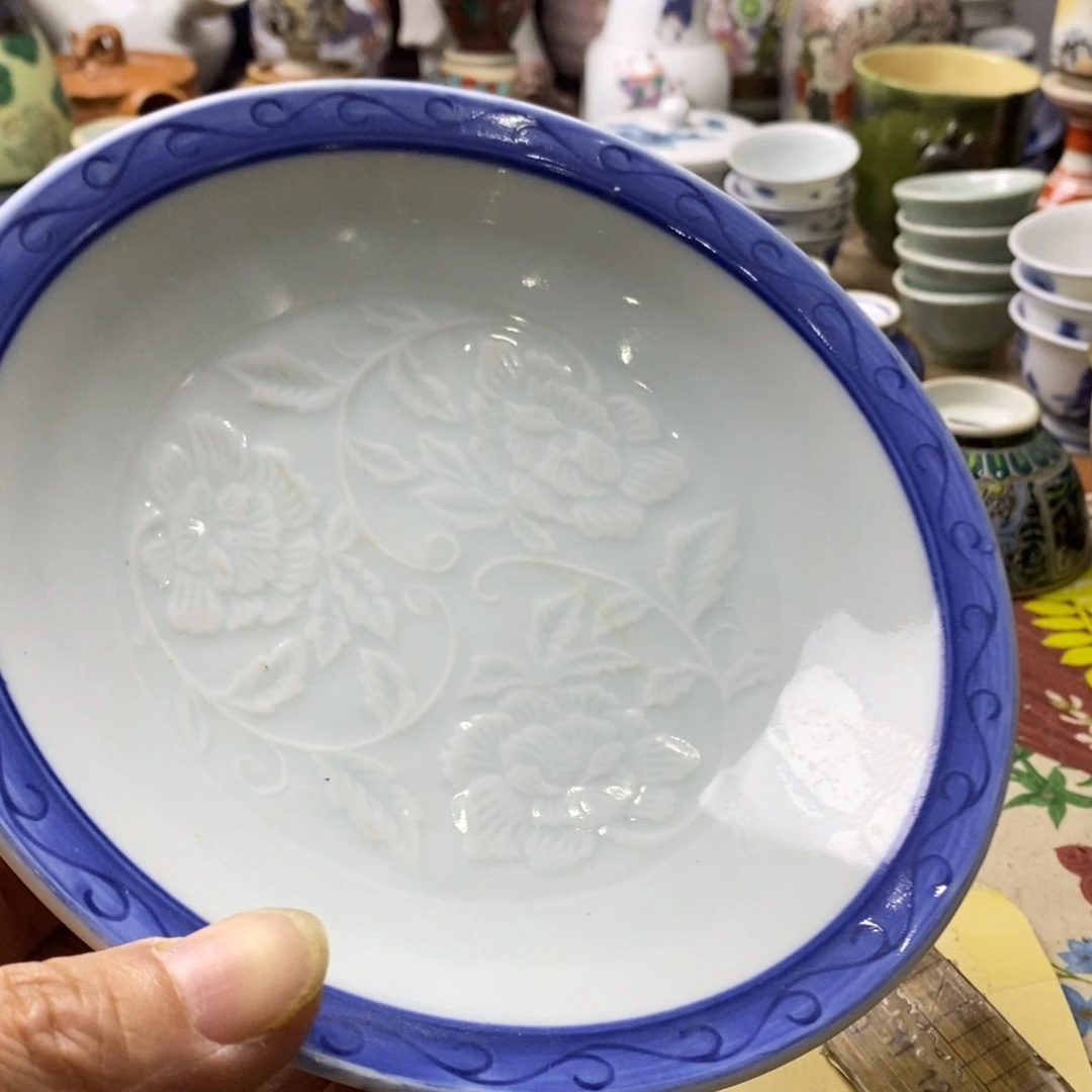 瓷片在干嘛我也要上班呀亲爱我