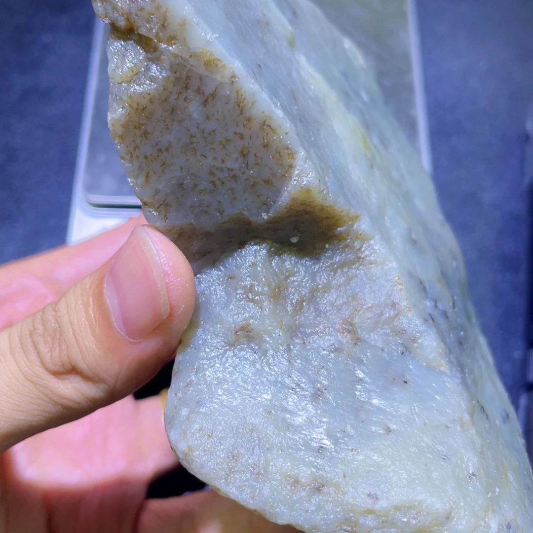 未镶嵌和田玉（糖玉）珠宝半成品