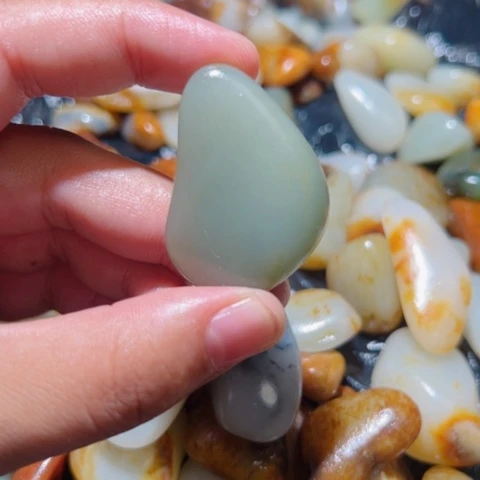 和田玉未镶嵌颈饰22克