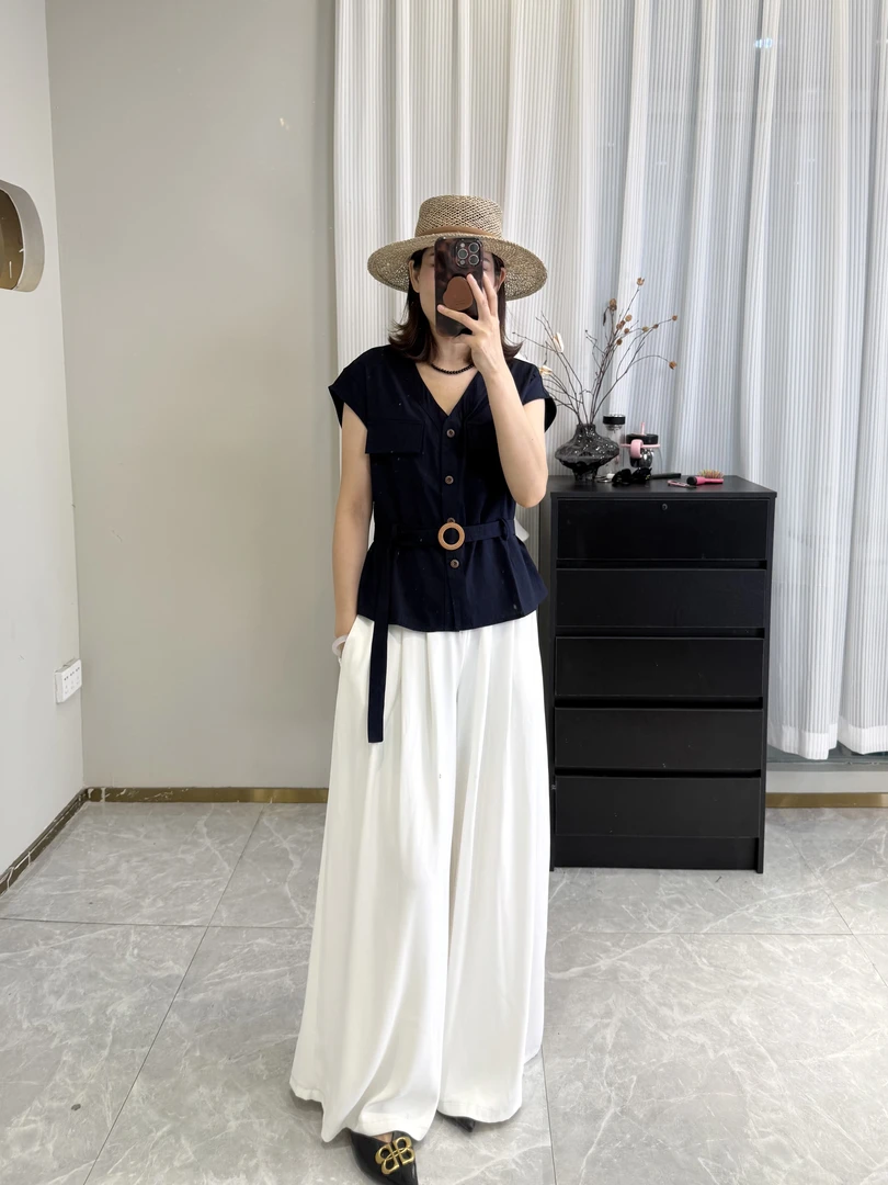 显瘦不起球V领休闲百搭包袖衬衫设计感法式纯色夏季00666