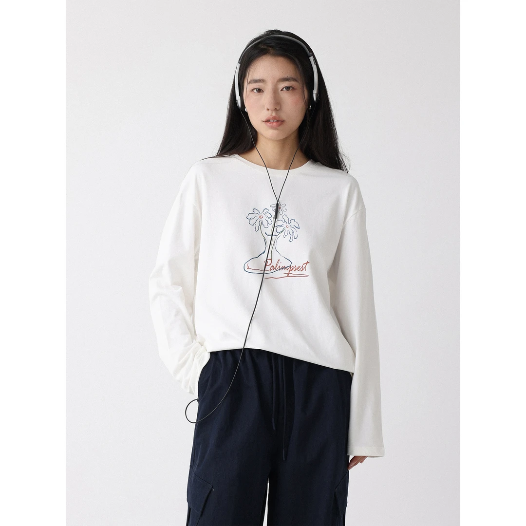 低卡LOWCALORIE‘手绘花朵’2025新款印花圆领宽松外搭长袖T恤