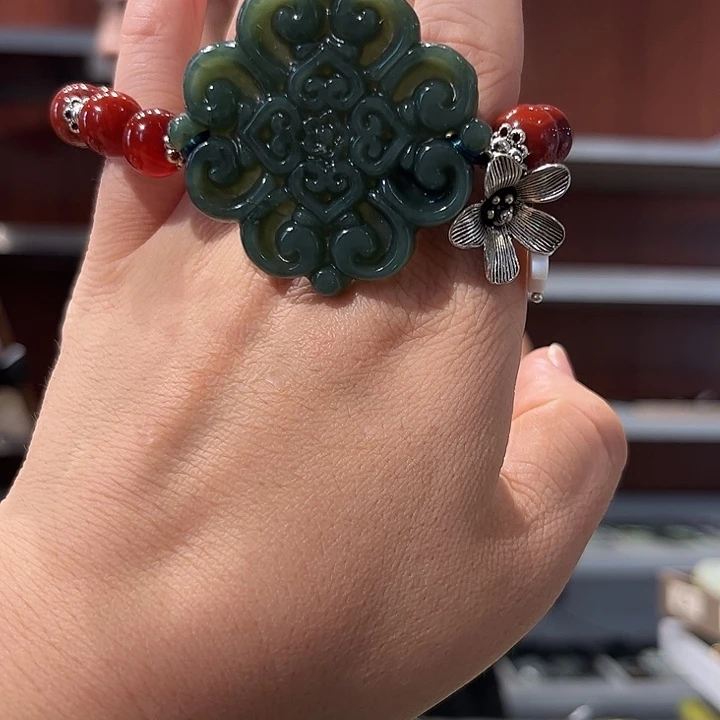 岫玉未镶嵌毛衣链