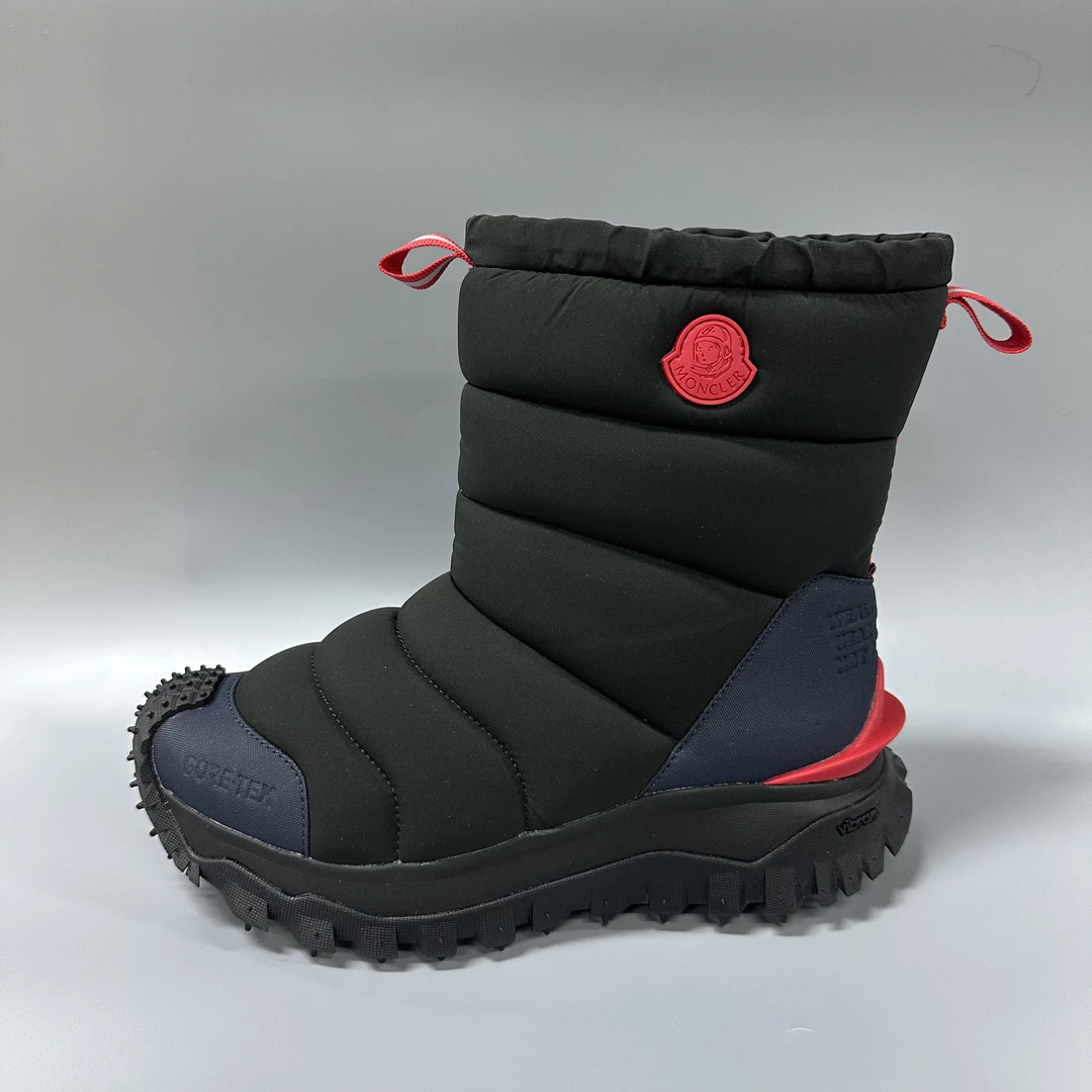 MONCLER/蒙口 mo089 黑蓝红拼色面包靴 时尚潮流