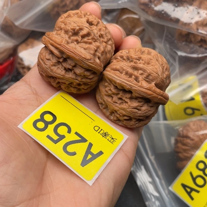 吊坠文玩核桃核桃