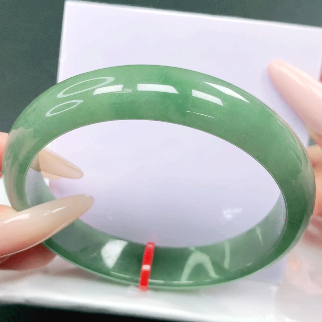 翡翠未镶嵌手镯64