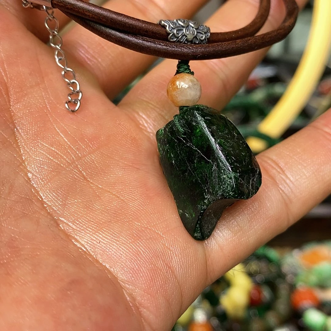 未镶嵌手链翡翠漂亮美眉