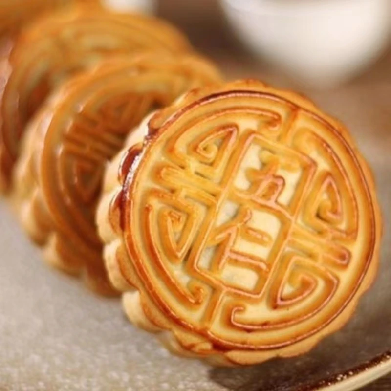 传统广式五仁月饼中秋经典糕点美味零食