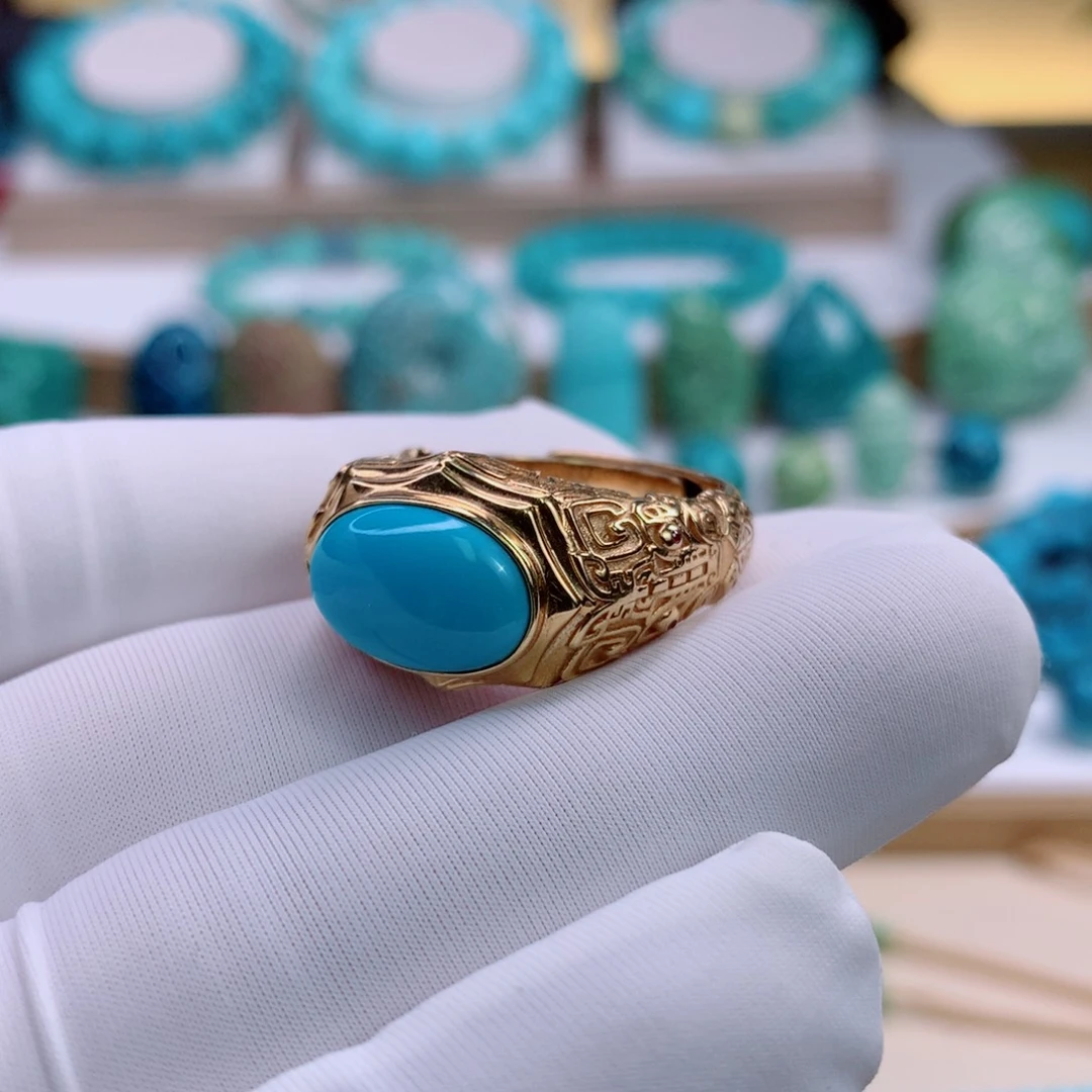 18K金镶嵌绿松石颈饰