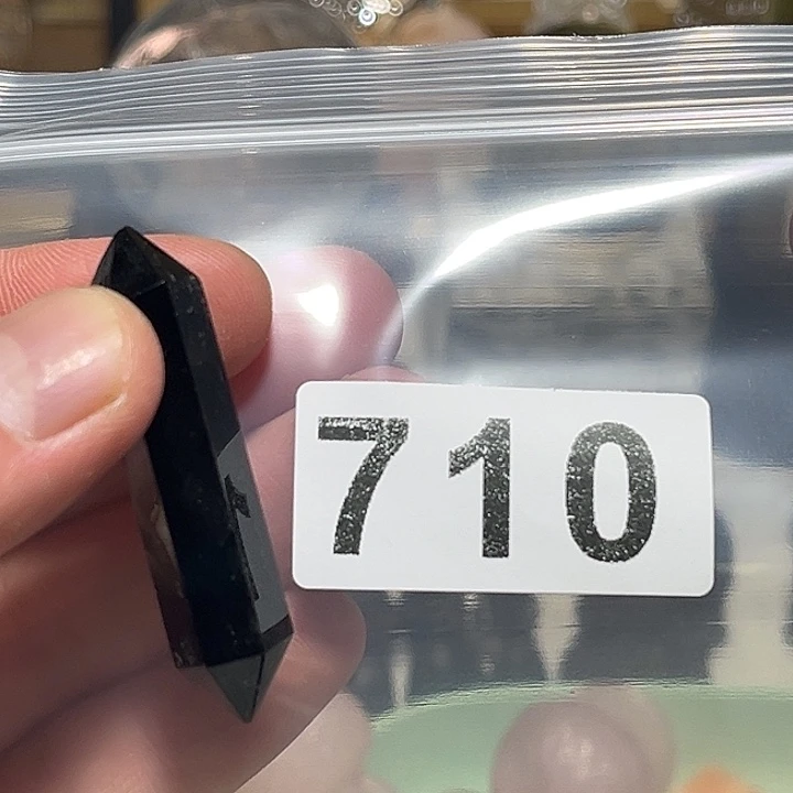 未镶嵌水晶大型摆件（非配饰）