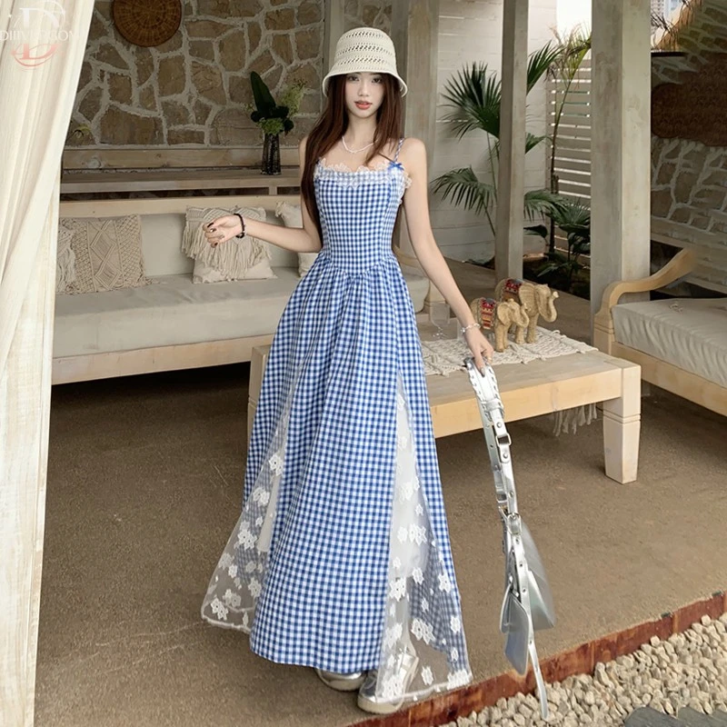 蓝色格子蕾丝吊带连衣裙女夏多巴胺广州十三行云南海边度假沙滩裙