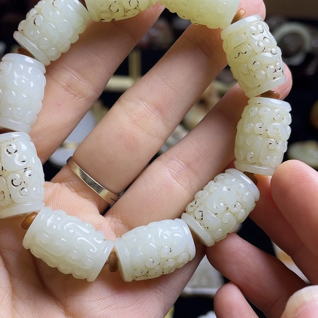 和田玉（糖玉）未镶嵌手链